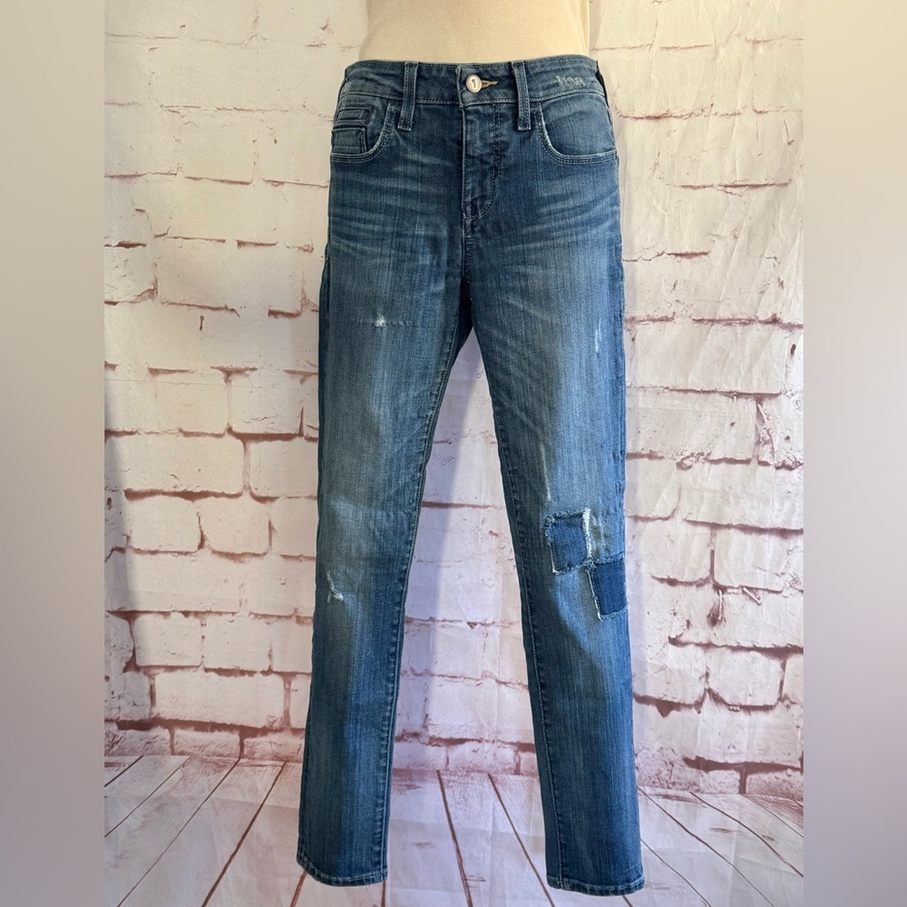 ANTHRO PILCRO Mid Rise Waist 28 Inches Size 27 Distressed Medium Wash Denim Jean